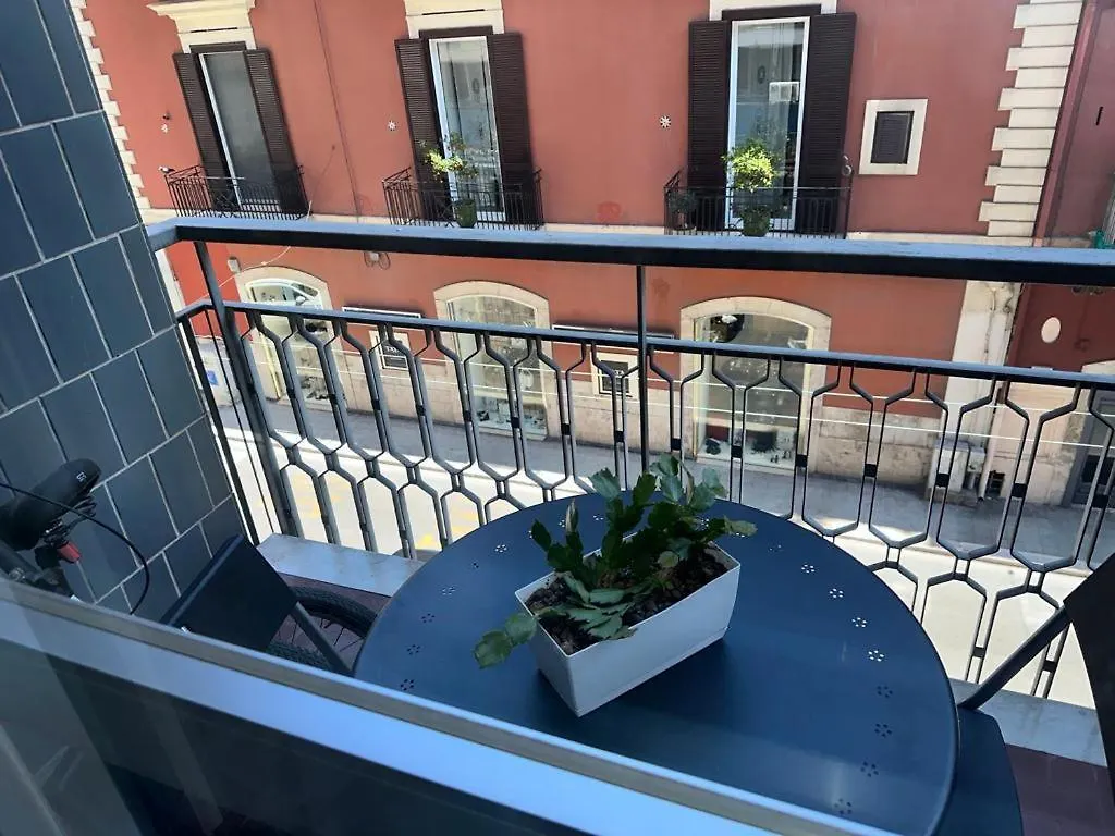 Lb&B Holiday Suite Downtown Bari 0*,  İtalya